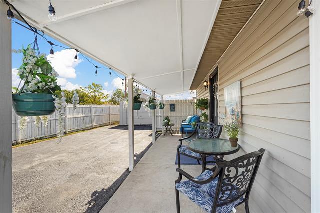 Photo - 20602 Hackberry Creek Park Rd