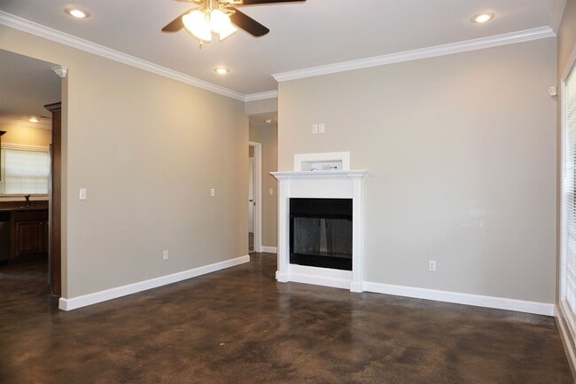 Photo - 4 Bedroom, 2 Bath home in Nettleton