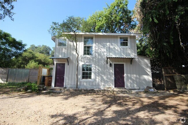 Building Photo - 904 Possum Trot St Rental