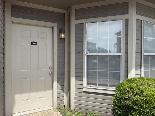 Photo - 1317 Speight Ave