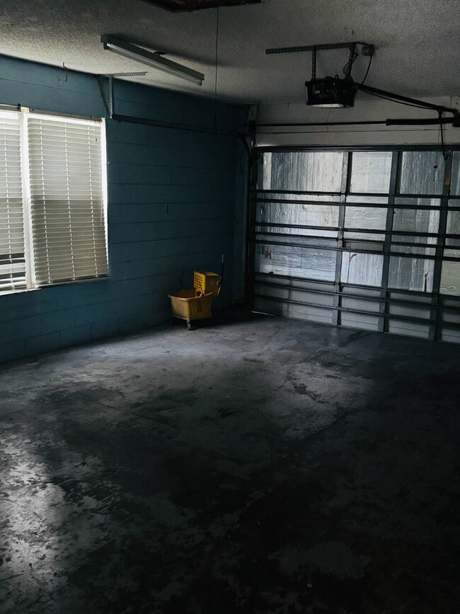 Photo - 810 Veronica Cir