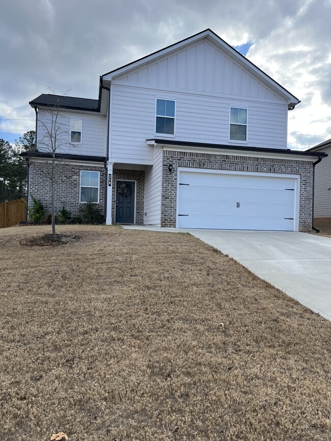 Building Photo - 218 Lookout Dr