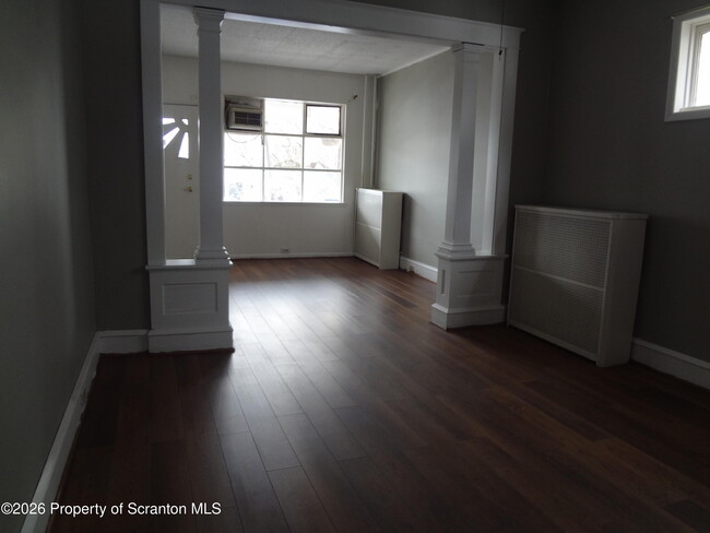 Photo - 52 Center St