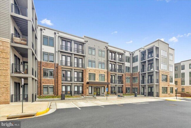 Building Photo - 1669 Bandit Loop Unit 109A Rental