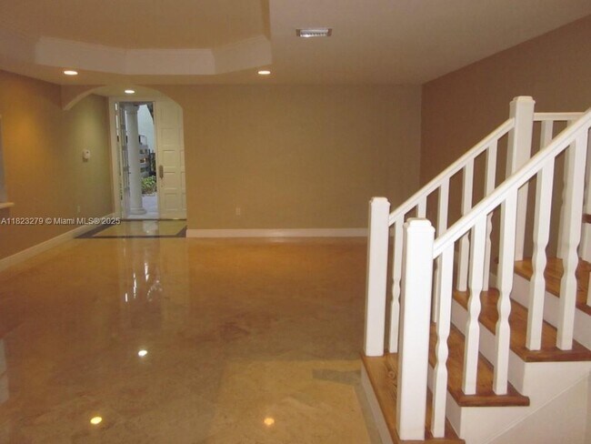 Photo - 2920 Catalina St