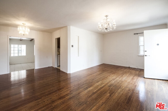 Photo - 4085 Michael Ave