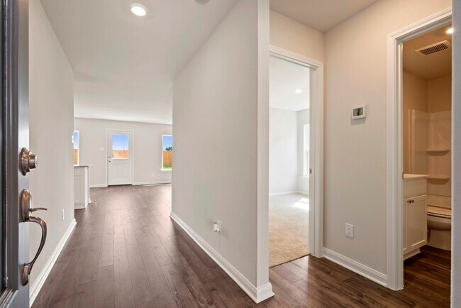 Photo - 409 San Miguel Crk Dr