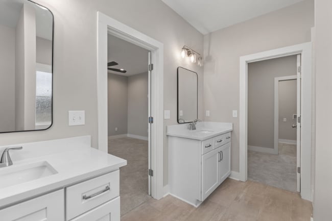 Photo - 219 Bush Rd SE