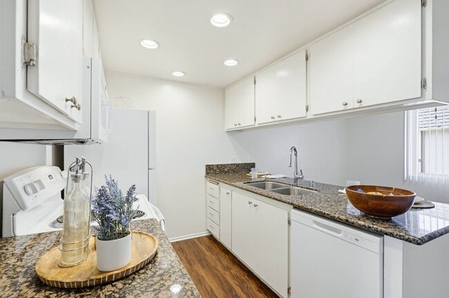 Sandpiper Apartments
