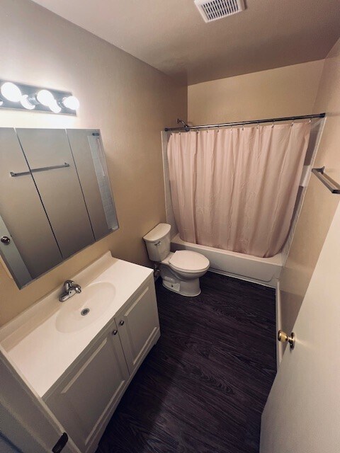 Photo - Sequoia Gardens Apartments