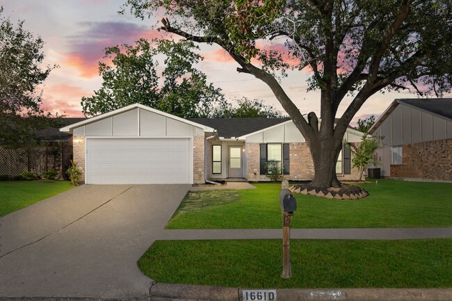 Photo - 16610 Carbridge Dr