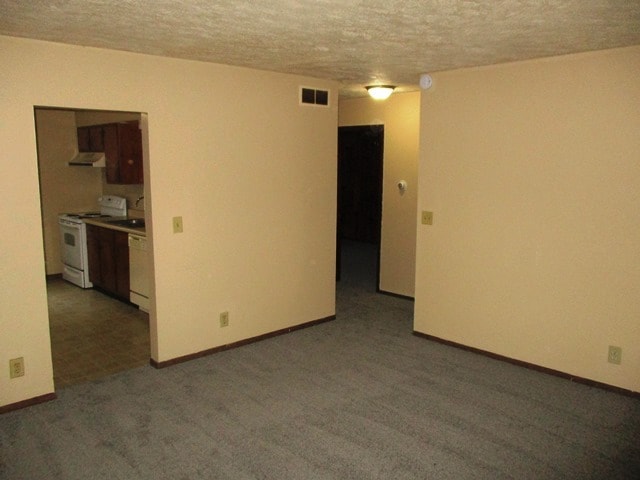 Photo - 1004 Charlotte Dr