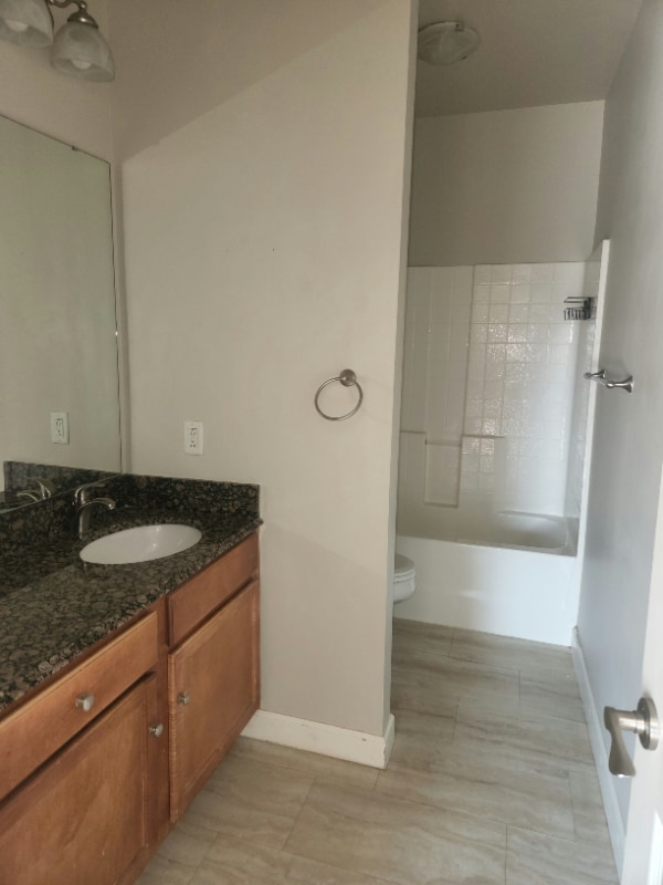 Photo - 885 Forest Ave Unit 302