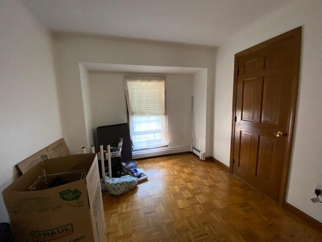 Photo - 548 Pleasant St Unit 2R