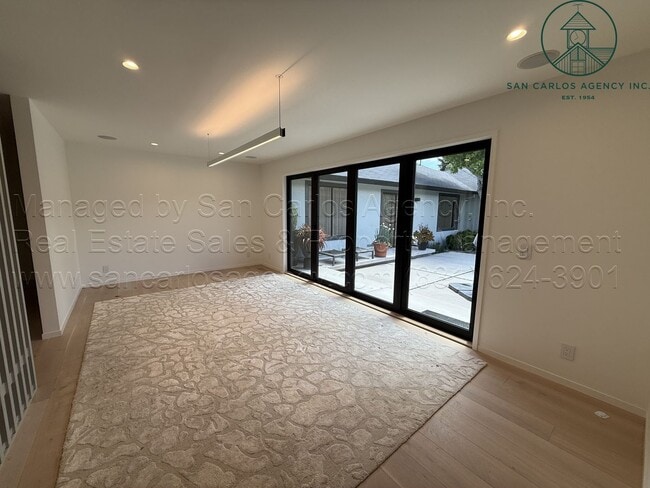 Photo - Newly Remodeled Spacious Three Bedroom Quail Lodge Home