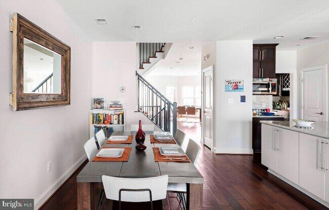 Photo - 1904 Vermont Ave NW Unidad B