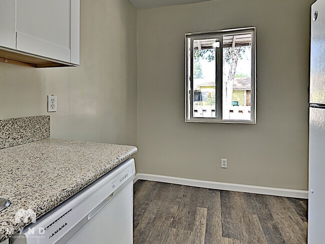 Photo - 470 Capitol Hill Ave