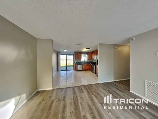 Photo - 1218 Piney Branch Circle Valrico FL