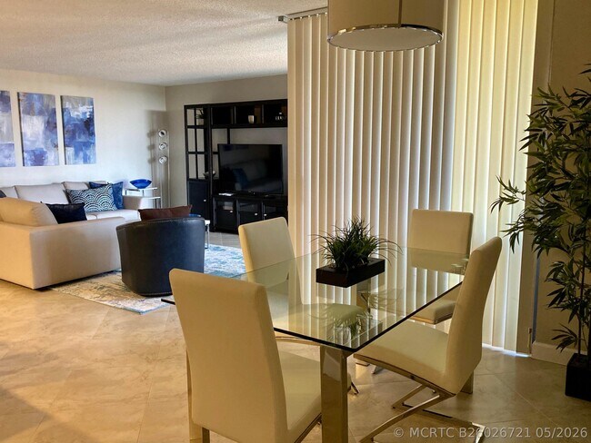 Photo - 2255 Lindell Blvd Unit Apt 502