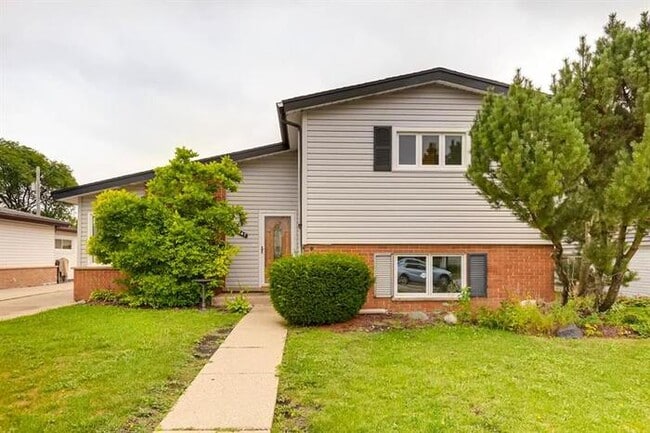 8147 N. Chester Ave, Niles, IL, 60714 - 8147 N. Chester Ave, Niles, IL, 60714 House