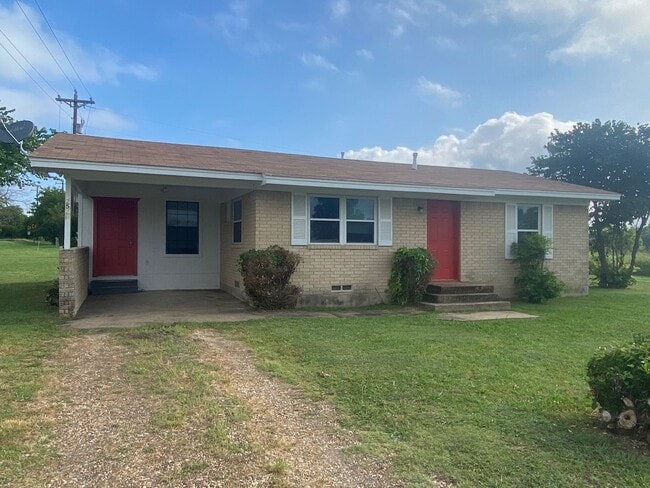 Building Photo - County Living- 1 mile from Hwy 380 Rental