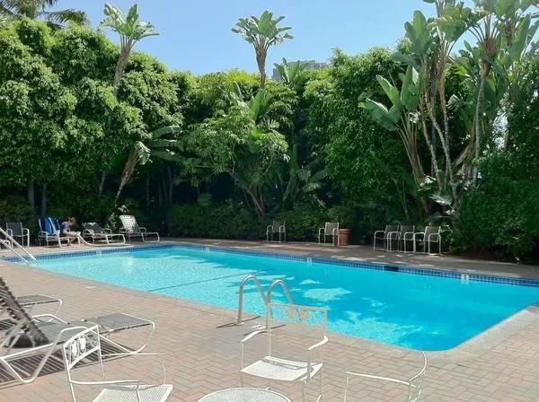 Photo - 969 Hilgard Ave Unit 609