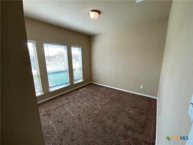 Photo - 707 Dunford Dr
