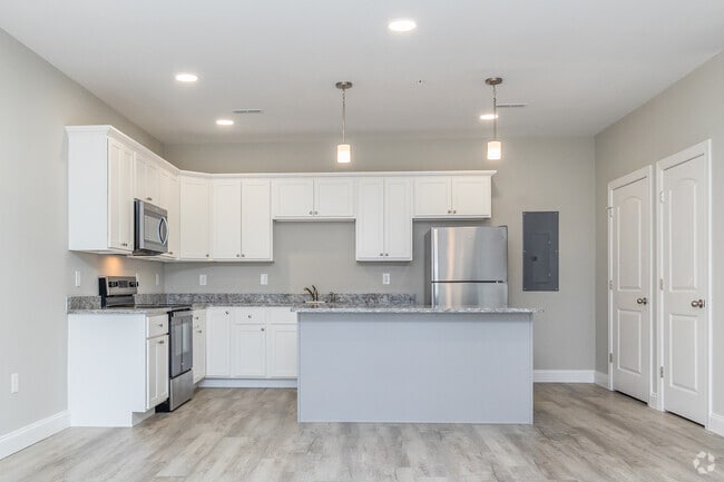2BR, 2BA - 1,150SF - Kitchen / Dining Room