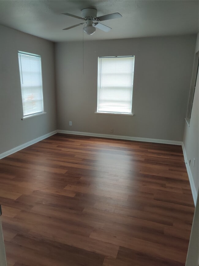 Photo - 1208 7th Ave N