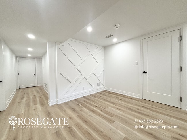 Photo - Spacious 3-Bedroom Basement Apartment with In-Unit Laundry – Hamilton Unit 2