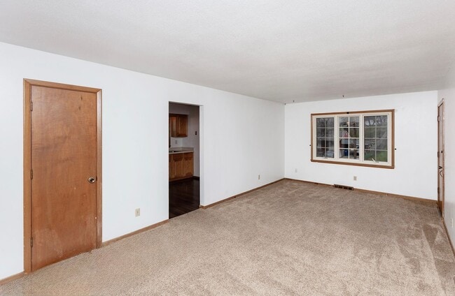 Photo - CHARMING! 2 Bedroom, 1 Bathroom Duplex in Des Moines!!