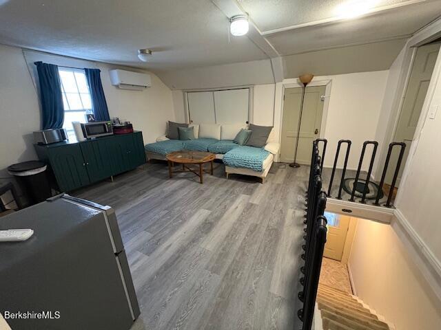 Sala de estar - 4 Pleasant St