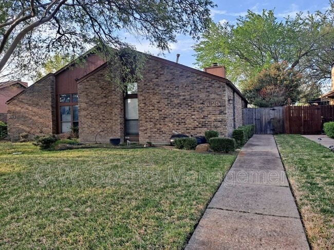 Photo - 3025 Westforest Dr House