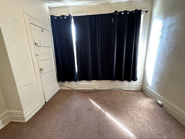 Photo - East Liberty - Apartments For Rent In Pittsburgh Unit 2