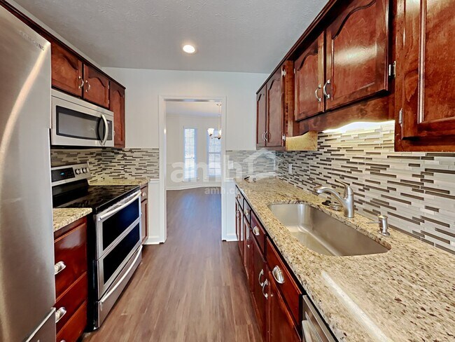 Photo - 200 Lakeside Park Dr
