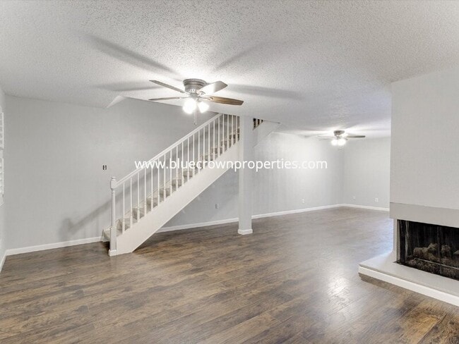 Photo - 462 Westview Terrace