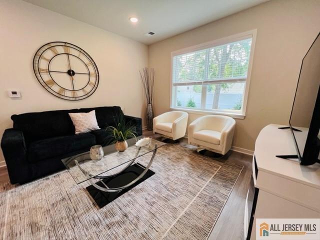 Photo - 463 Old Post Rd