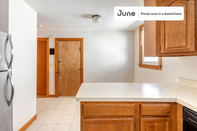 Photo - Room in Shared 5 bed/1 bath home Unit A