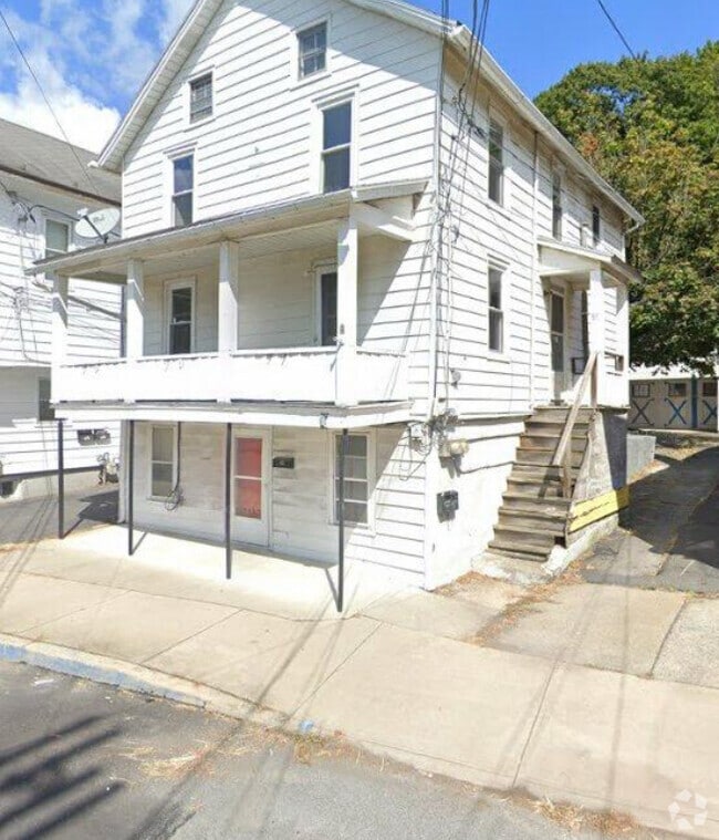Building Photo - 89 N Main St Rental
