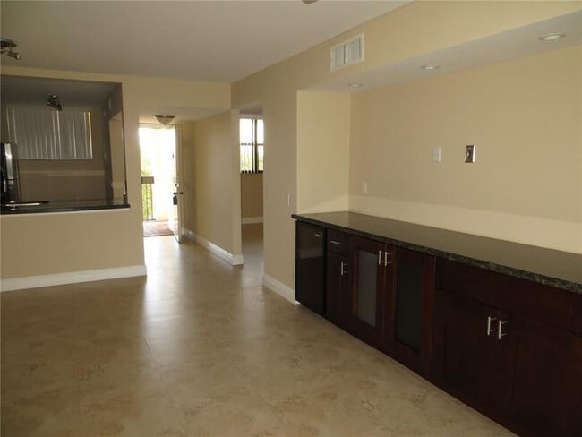 Photo - 110 Lake Emerald Dr Unit 409