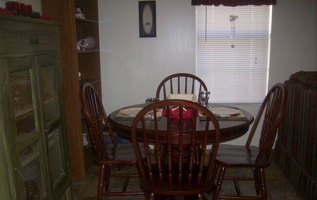 Photo - 101 Seniors Ave