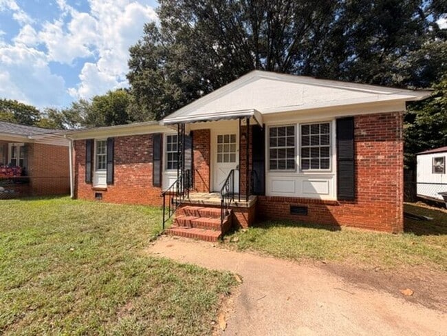 Photo - Three bedroom brick home available now!