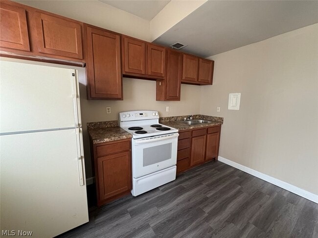 777 E Market St Unit C2