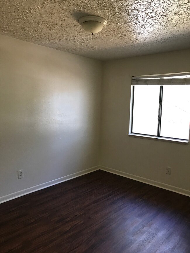 Photo - 524 Elm Avenue Unit Apt C