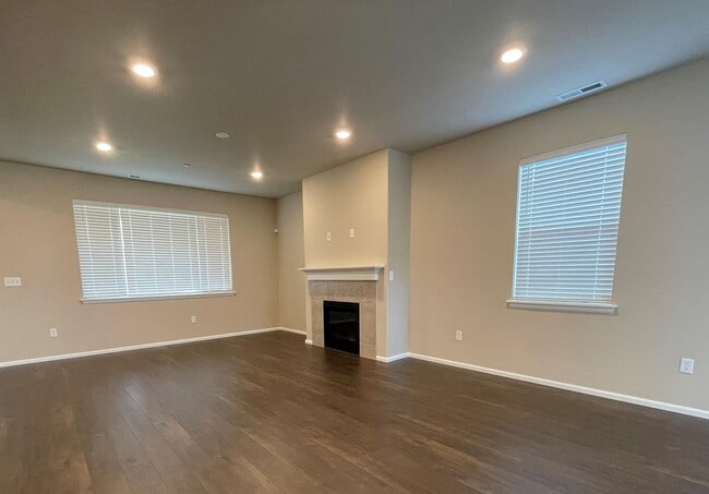 Photo - 913 Timberline Ave