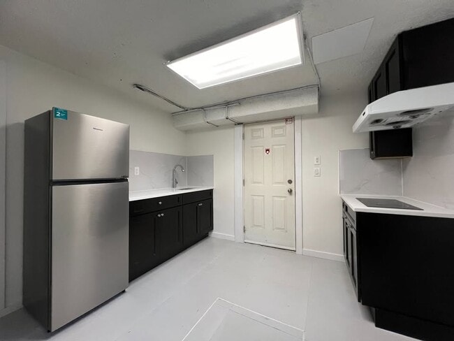 Photo - 6135 Commercial St Unit C