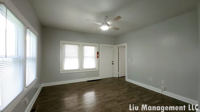 Photo - 1029 N Holmes Ave