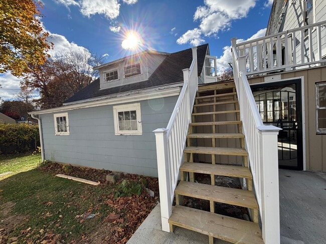 Photo - 2 Scofield Pl