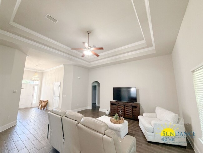 Photo - 210 Tropical Breeze Dr