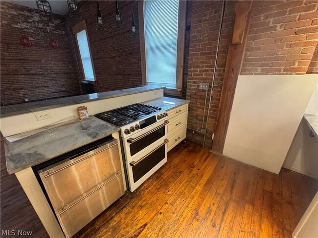 Photo - 2672 W 14th St Unit 5